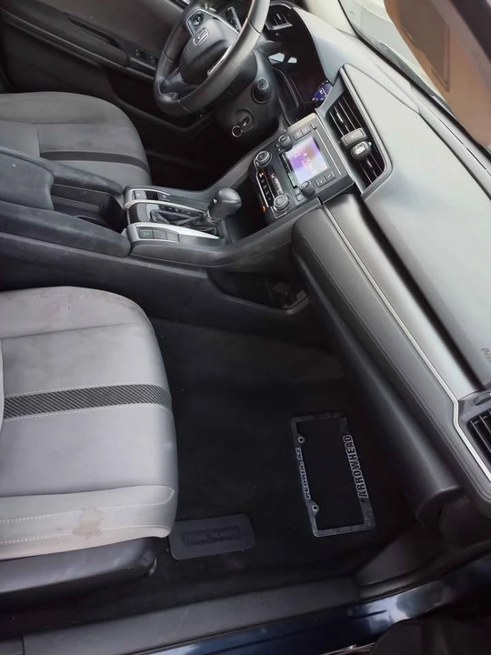 2017 Honda Civic 10th Gen - Image 7 of 9