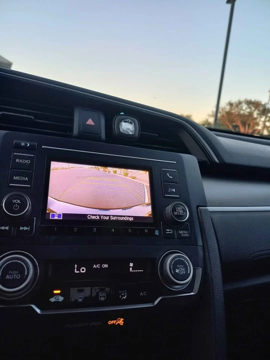 2017 Honda Civic 10th Gen - Image 9 of 9