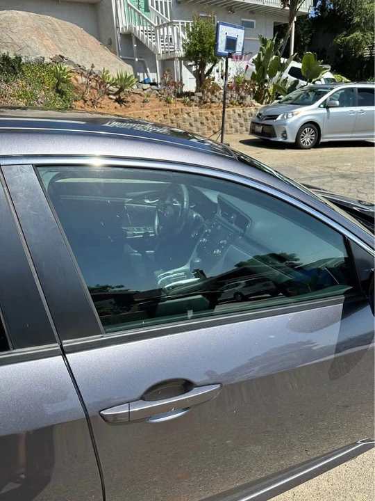 2017 Honda Civic 10th Gen - Image 8 of 18