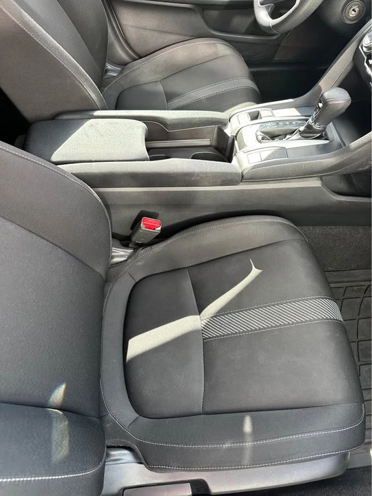 2017 Honda Civic 10th Gen - Image 14 of 18