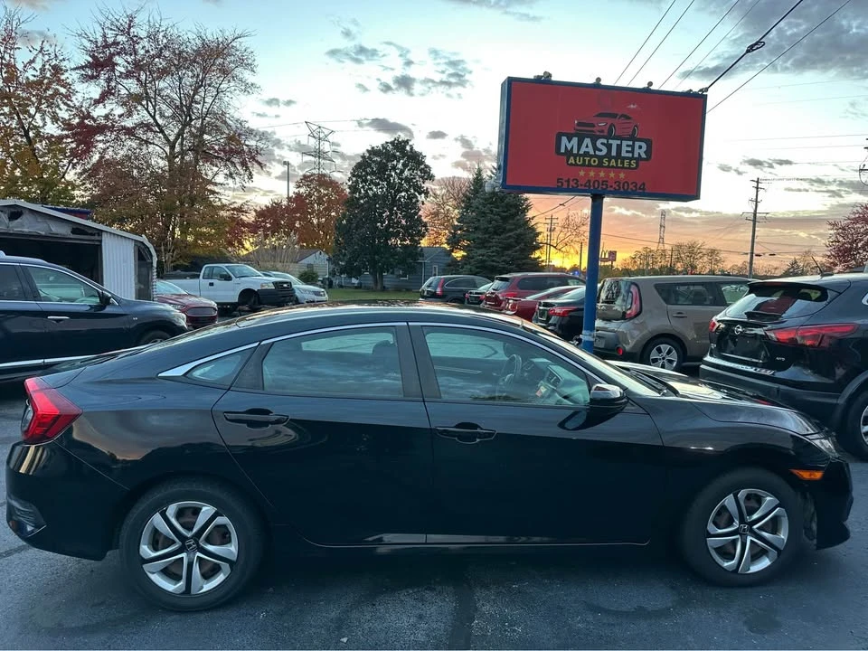 2017 Honda Civic 10th Gen - Image 2 of 7