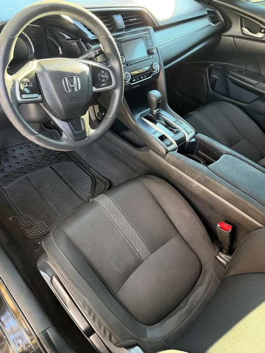 2017 Honda Civic 10th Gen - Image 4 of 11