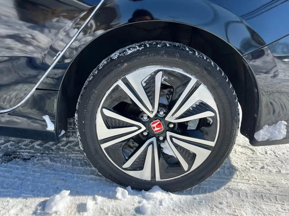 2017 Honda Civic 10th Gen - Image 6 of 14