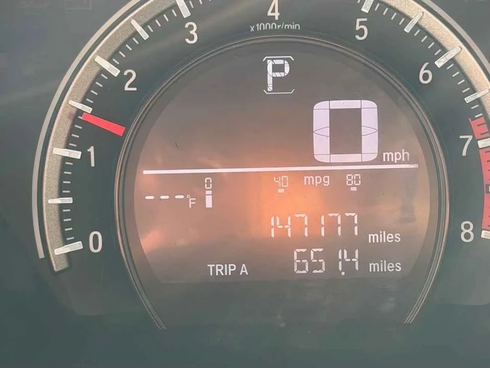 2017 Honda Civic 10th Gen - Image 9 of 13