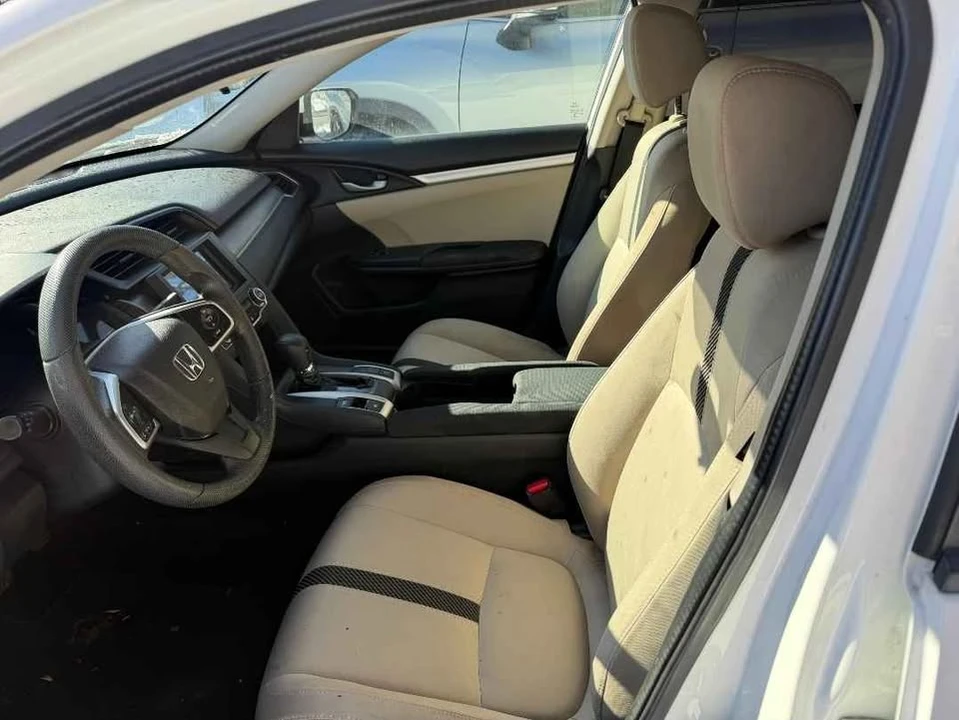 2017 Honda Civic 10th Gen - Image 7 of 13