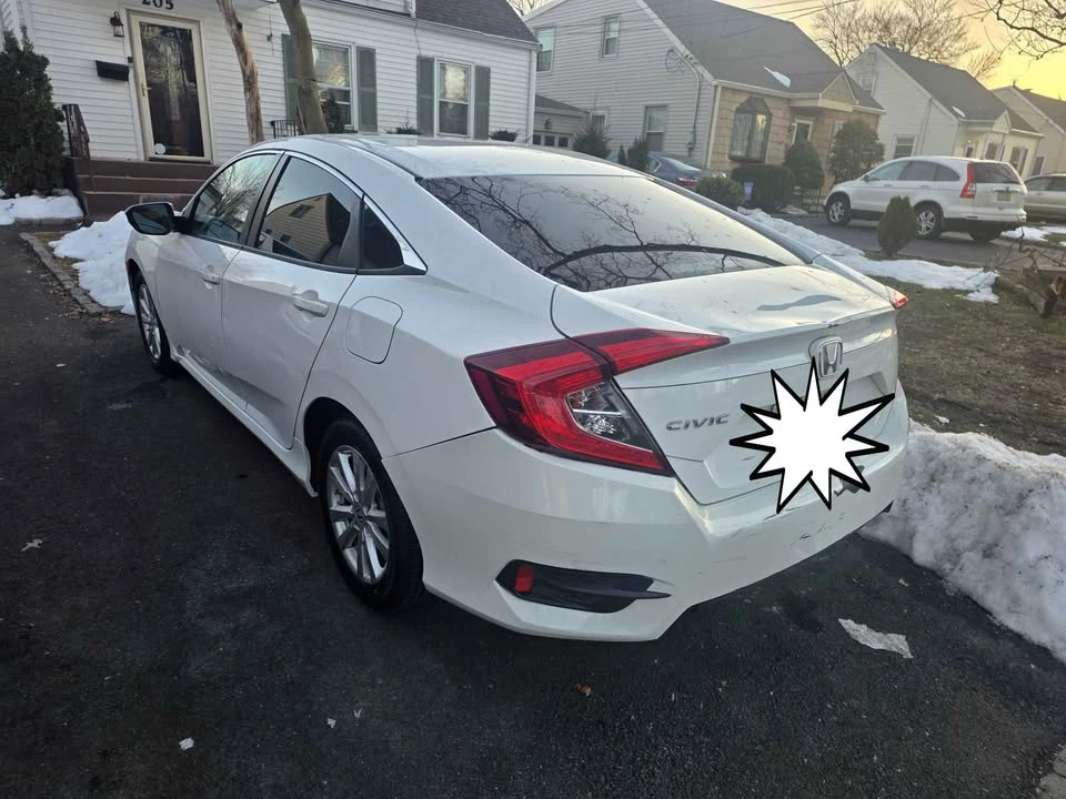2017 Honda Civic 10th Gen - Image 4 of 13