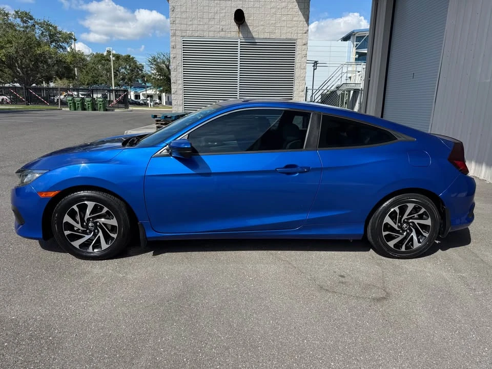 2017 Honda Civic 10th Gen - Image 3 of 14
