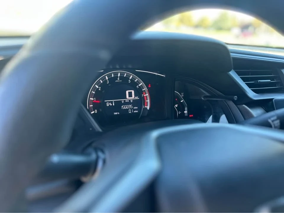 2017 Honda Civic 10th Gen - Image 10 of 11