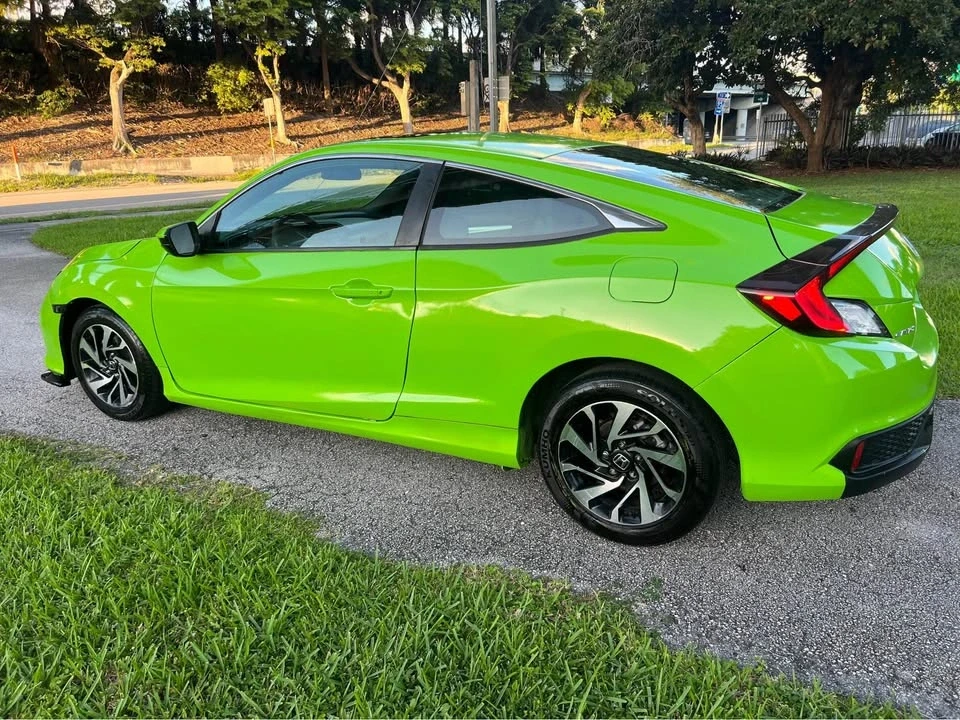 2017 Honda Civic 10th Gen - Image 12 of 13