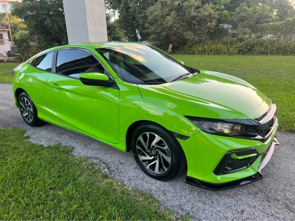 2017 Honda Civic 10th Gen - Image 2 of 13