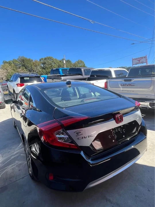 2017 Honda Civic 10th Gen - Image 6 of 16