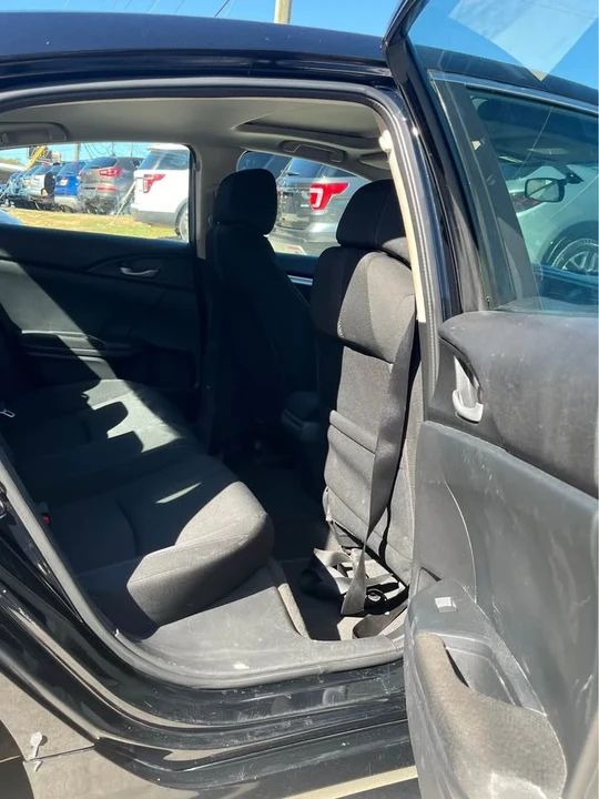 2017 Honda Civic 10th Gen - Image 11 of 16