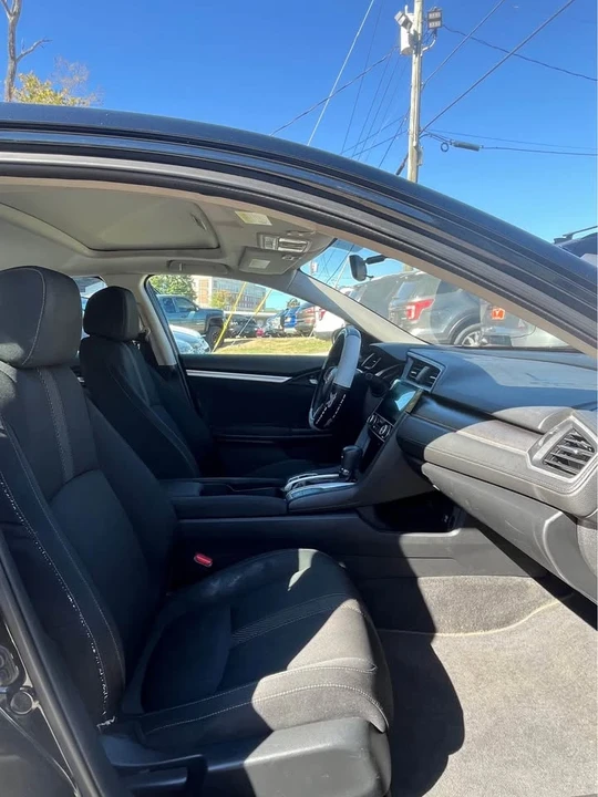 2017 Honda Civic 10th Gen - Image 12 of 16