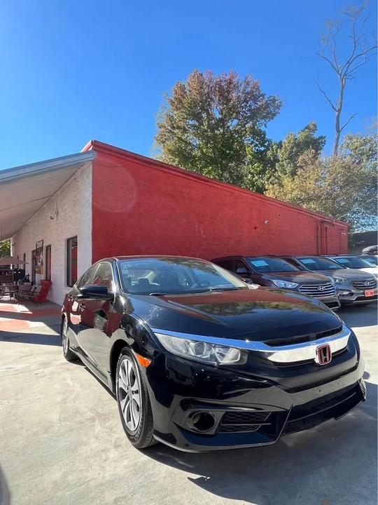 2017 Honda Civic 10th Gen - Image 3 of 16