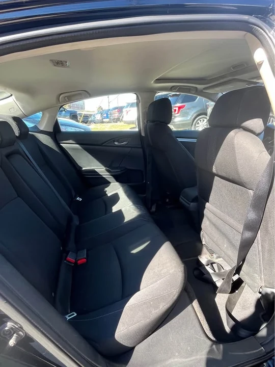 2017 Honda Civic 10th Gen - Image 10 of 16