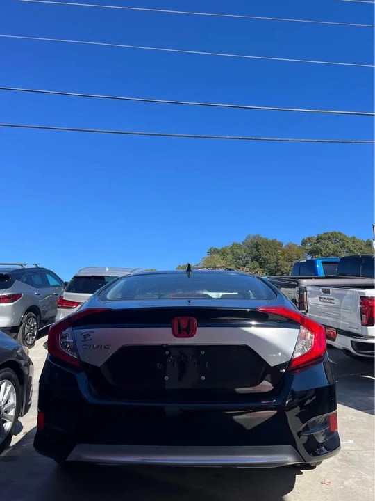 2017 Honda Civic 10th Gen - Image 7 of 16