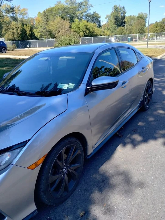 2017 Honda Civic 10th Gen - Image 3 of 6