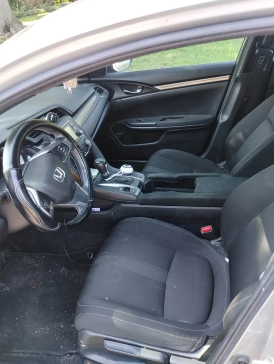 2017 Honda Civic 10th Gen - Image 5 of 6