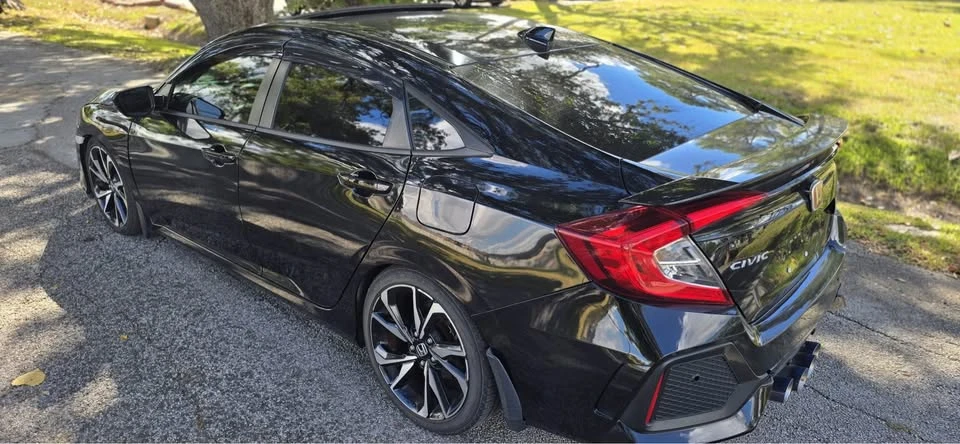 2017 Honda Civic Si 10th Gen - Image 6 of 13