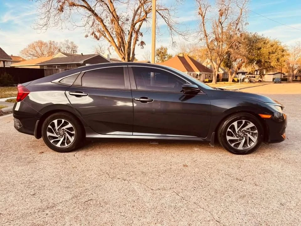 2017 Honda Civic Si 10th Gen - Image 11 of 15