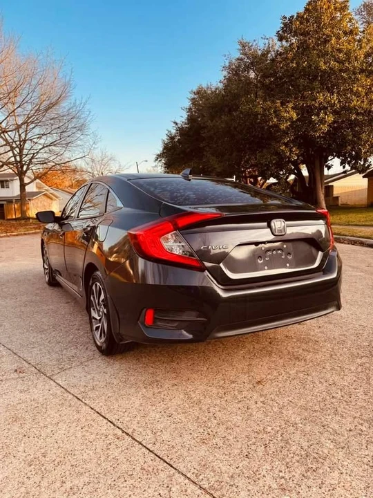 2017 Honda Civic Si 10th Gen - Image 13 of 15