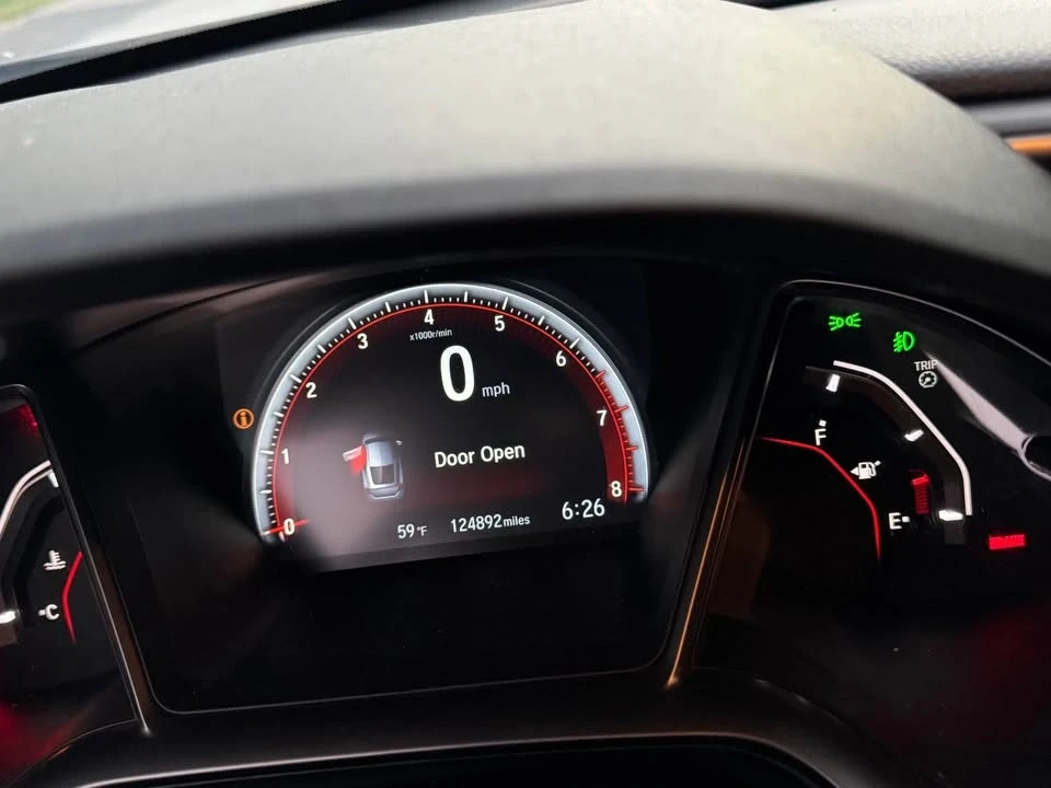 2017 Honda Civic Si 10th Gen - Image 4 of 4