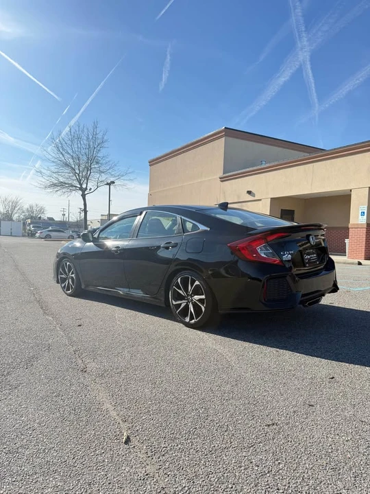 2017 Honda Civic Si 10th Gen - Image 3 of 11