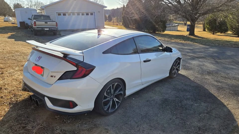 2017 Honda Civic Si 10th Gen - Image 4 of 8