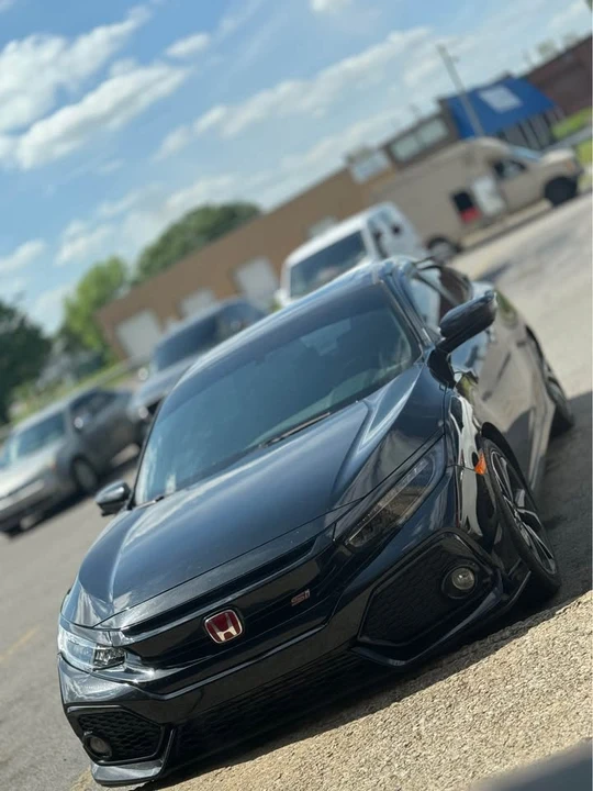 2017 Honda Civic Si 10th Gen - Image 4 of 4
