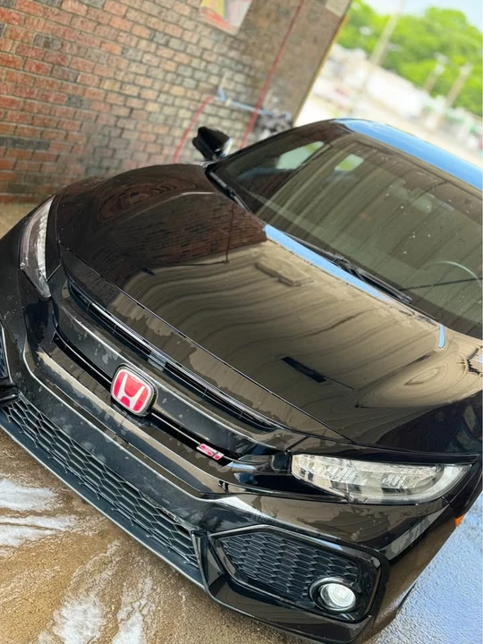 2017 Honda Civic Si 10th Gen - Image 2 of 4