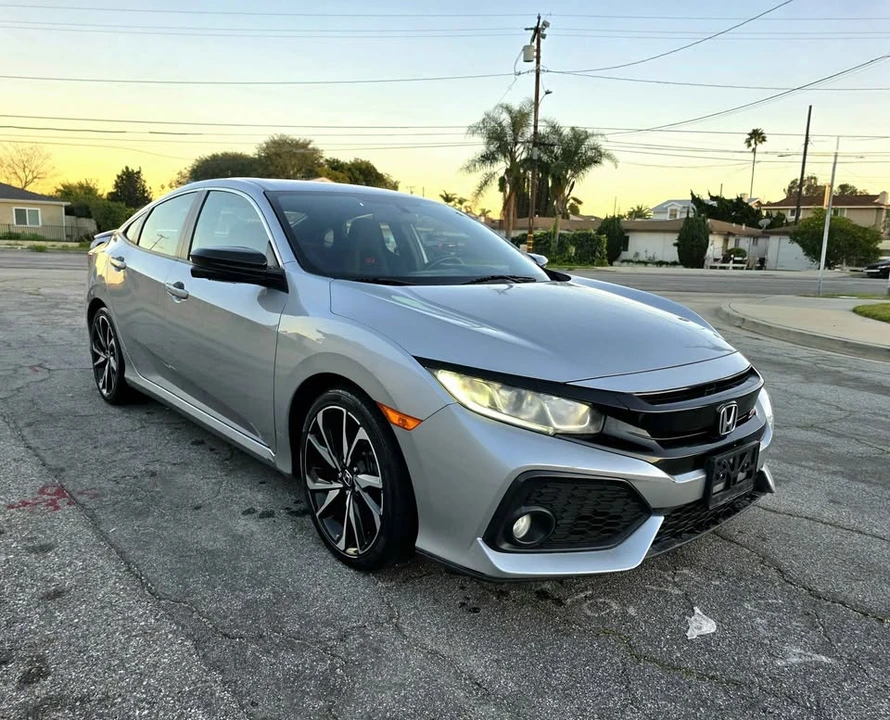 2017 Honda Civic Si 10th Gen - Image 2 of 16