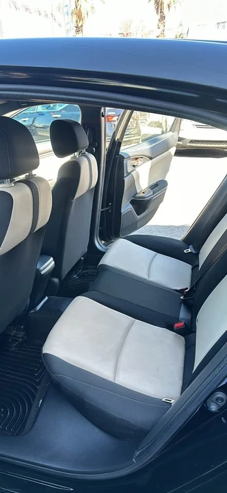 2017 Honda Civic 10th Gen - Image 3 of 7