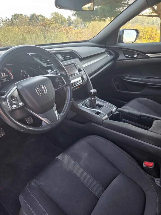 2017 Honda Civic 10th Gen - Image 12 of 17