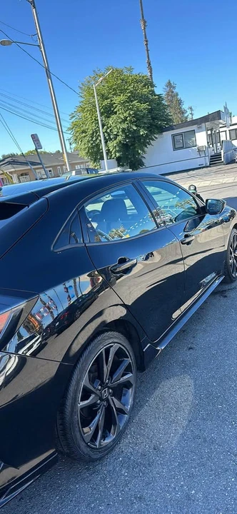 2017 Honda Civic 10th Gen - Image 6 of 7