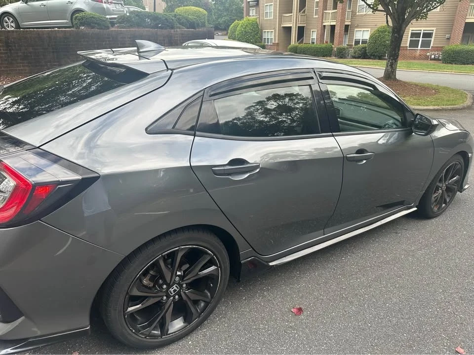 2017 Honda Civic 10th Gen - Image 3 of 6