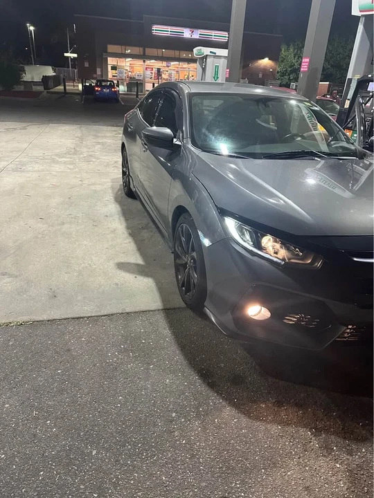 2017 Honda Civic 10th Gen - Image 6 of 6