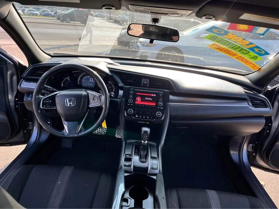 2017 Honda Civic 10th Gen - Image 8 of 16