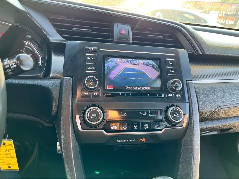 2017 Honda Civic 10th Gen - Image 12 of 16