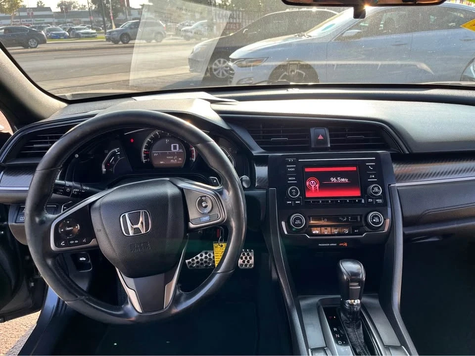 2017 Honda Civic 10th Gen - Image 11 of 16