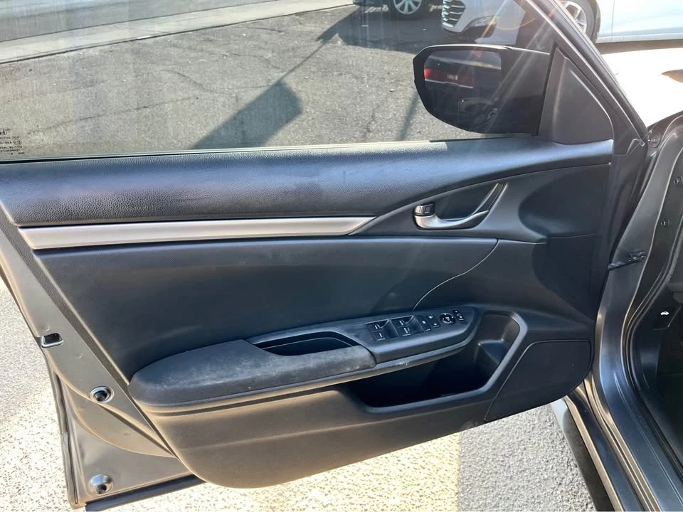 2017 Honda Civic 10th Gen - Image 13 of 16