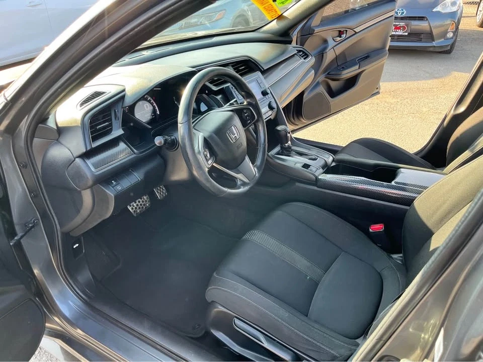 2017 Honda Civic 10th Gen - Image 5 of 16