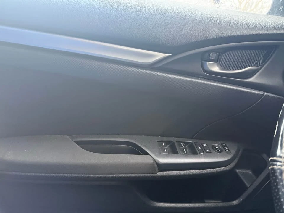 2017 Honda Civic 10th Gen - Image 11 of 15
