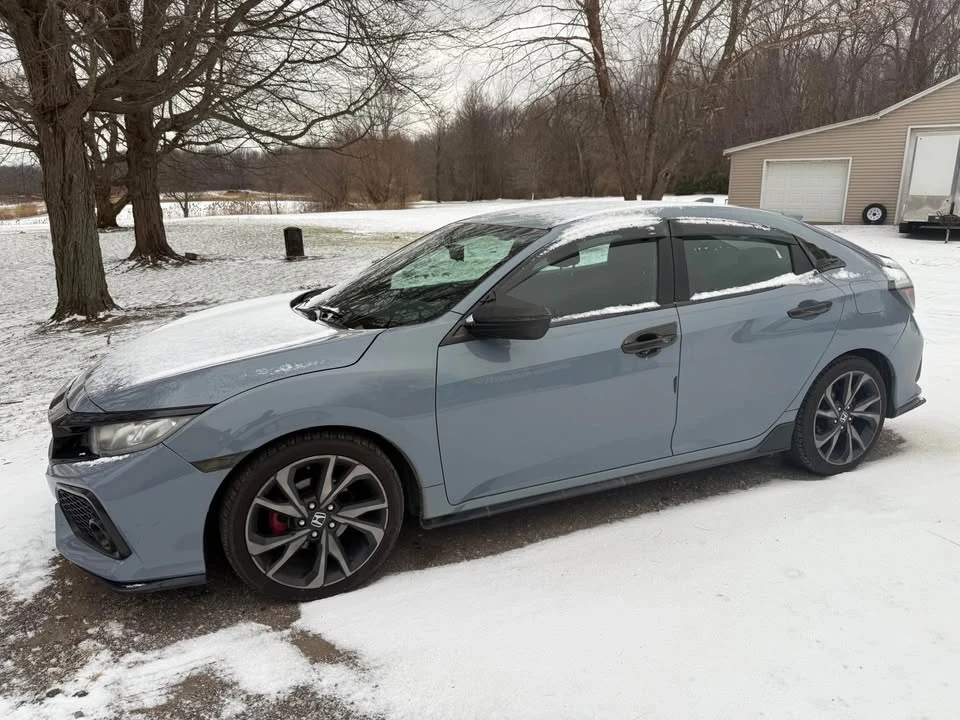 2017 Honda Civic 10th Gen - Image 2 of 15