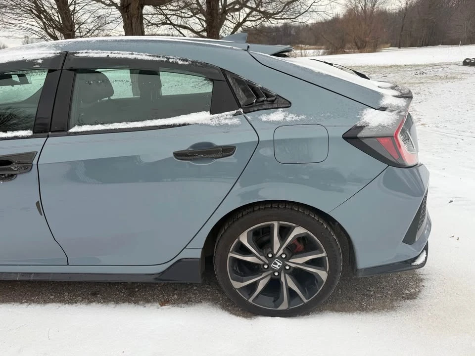 2017 Honda Civic 10th Gen - Image 3 of 15