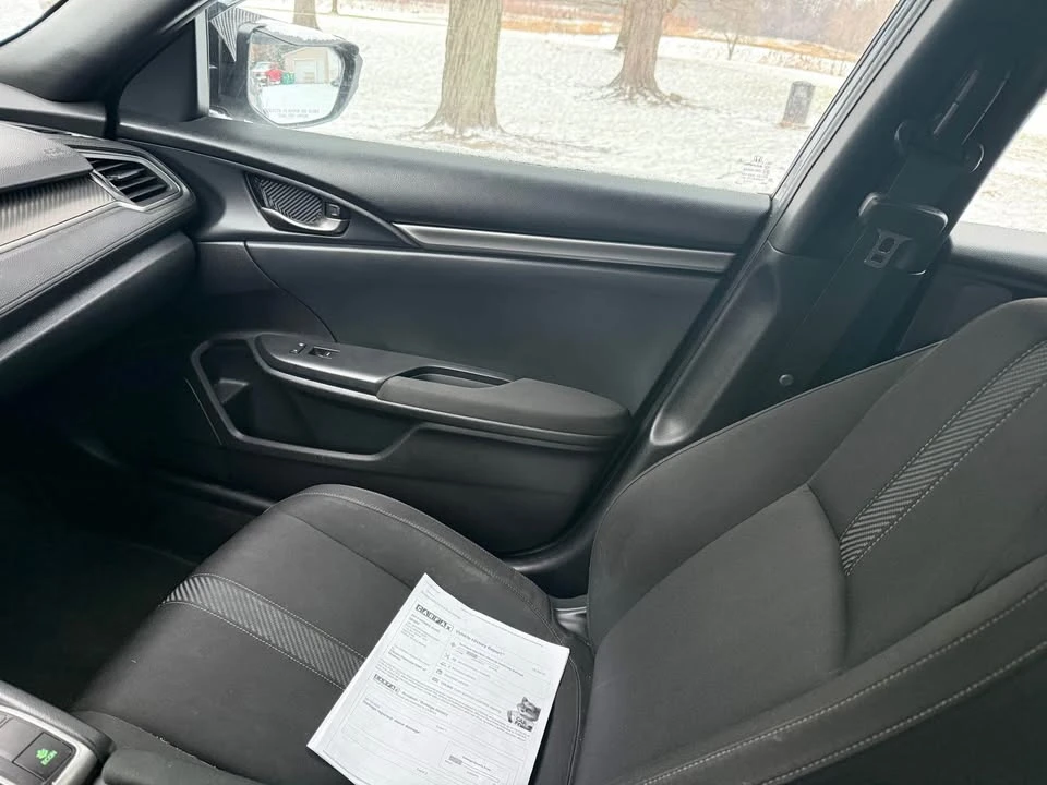 2017 Honda Civic 10th Gen - Image 10 of 15