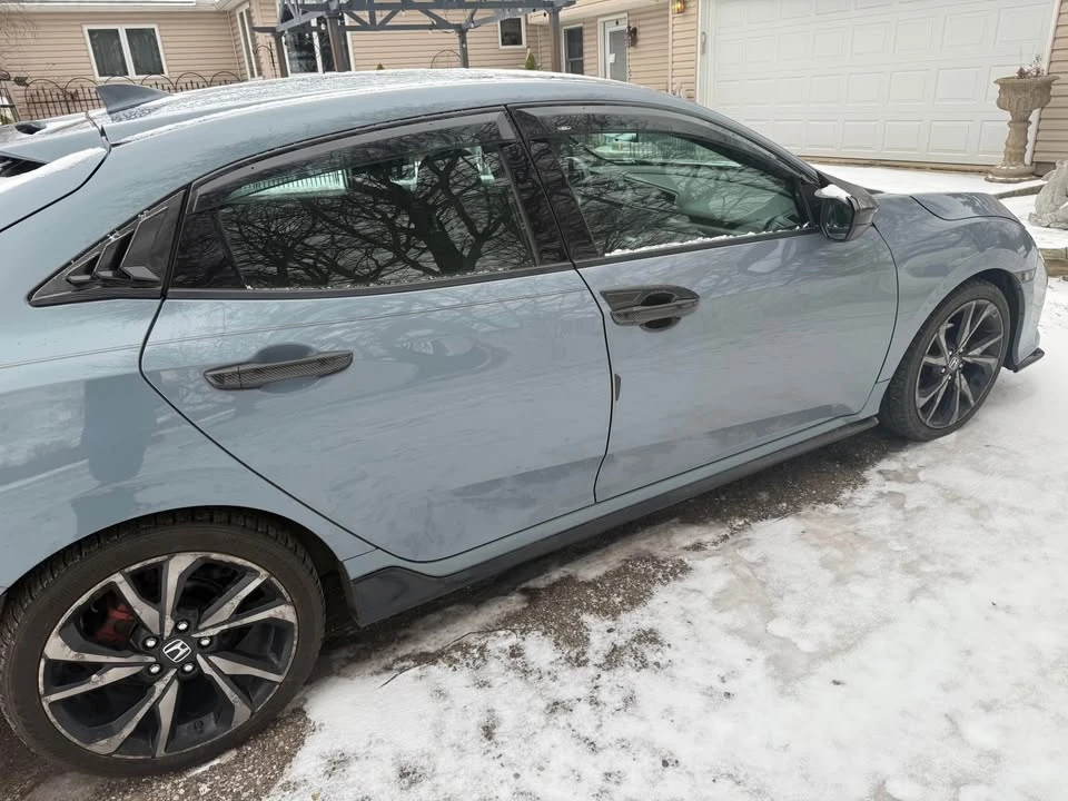 2017 Honda Civic 10th Gen - Image 4 of 15