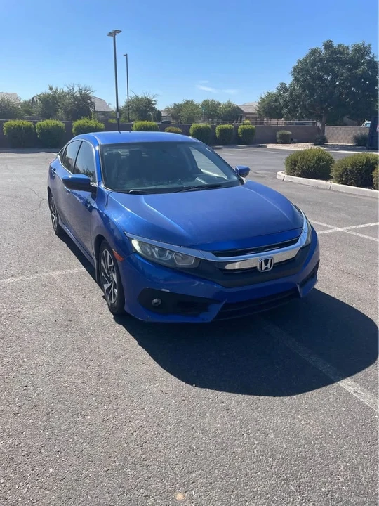 2017 Honda Civic 10th Gen - Image 2 of 6