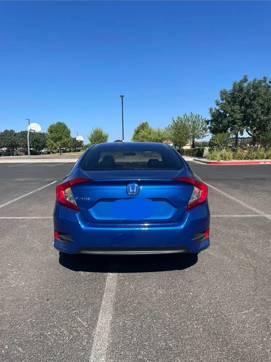 2017 Honda Civic 10th Gen - Image 3 of 6