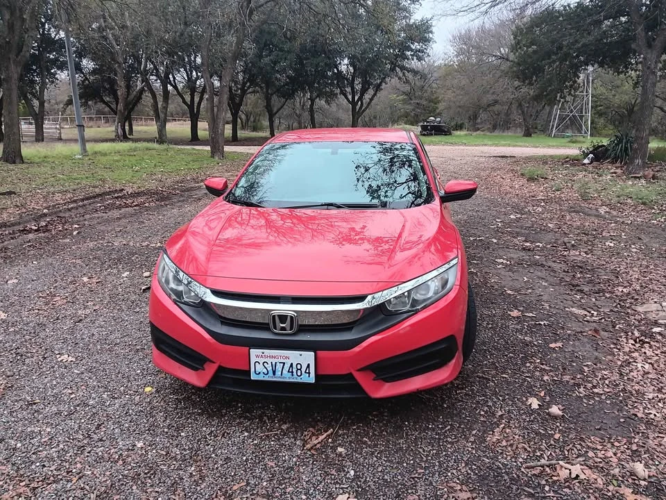 2017 Honda Civic 10th Gen - Image 5 of 8