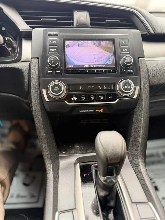 2017 Honda Civic 10th Gen - Image 3 of 17
